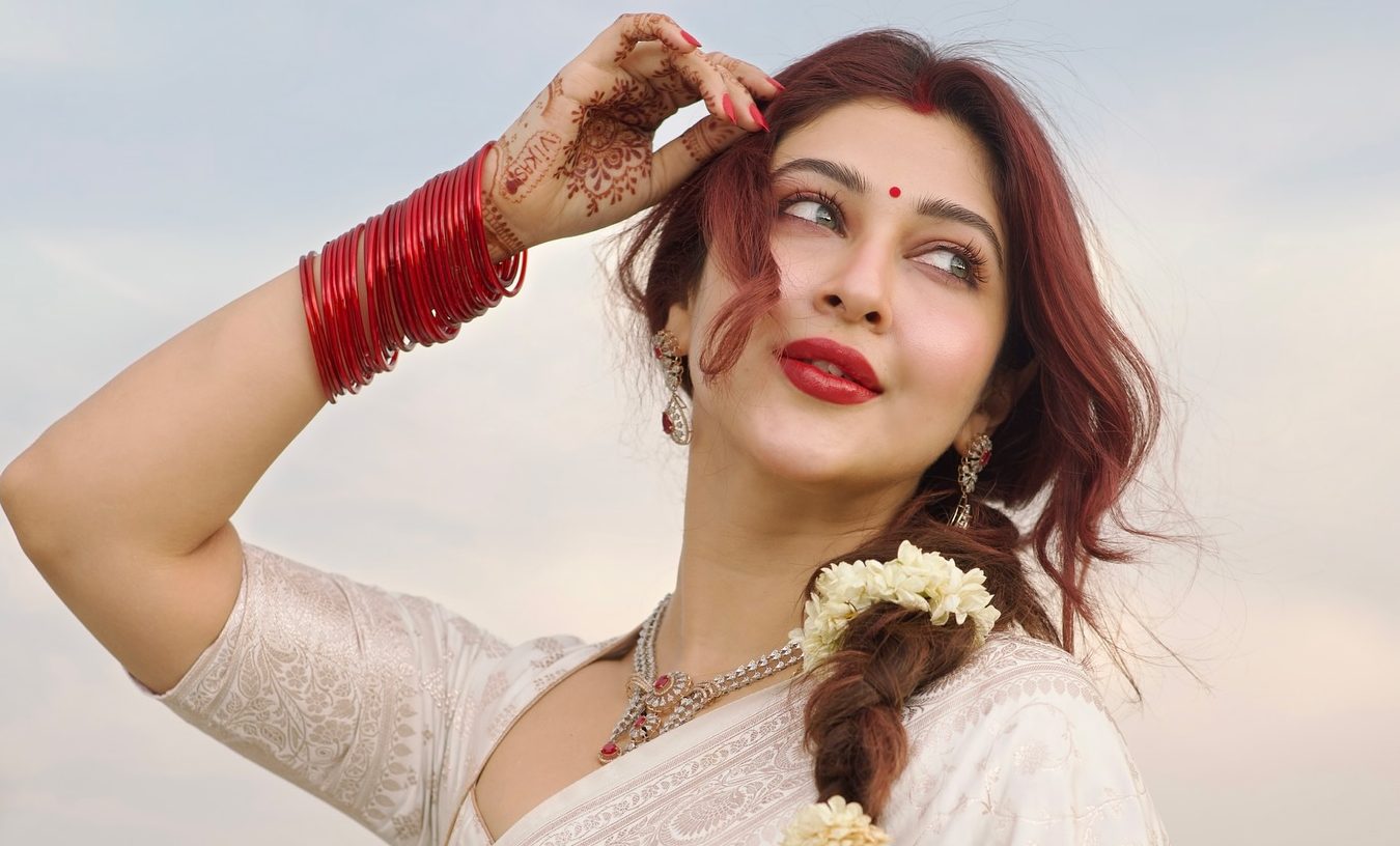 Bollywood Actress – Sonarika (2025) Hindi Uncut Hot Short Film 720p Watch Online