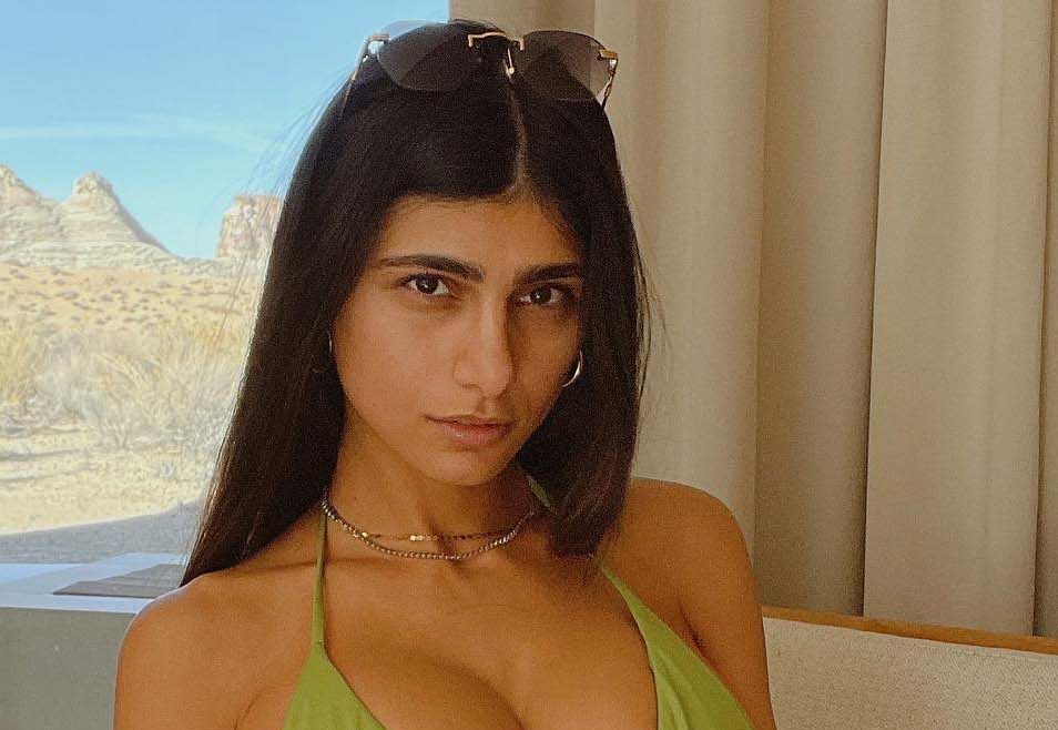 Hardcore Fucking – Mia Khalifa (2025) English Short Film 1080p Watch Online
